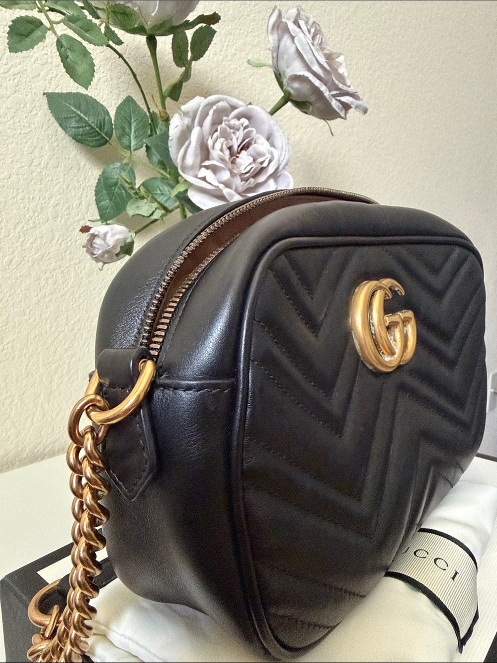 Gucci Black GG Marmont Chevron Leather Crossbody Bag - Picture 3 of 14